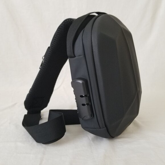 NEW! Anti-Theft Hard-Shell Crossbody/Shoulder Bag w/Locking Zippers and Strap - Picture 8 of 16